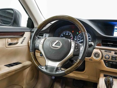 Used 2013 Lexus ES 350 w/ Luxury Pkg FWD image 15