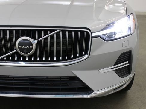 Used 2022 Volvo XC60 T8 Inscription Expression w/ Advanced Package AWD/4WD image 8