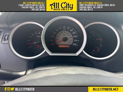 Used 2005 Toyota Tacoma PreRunner RWD image 27