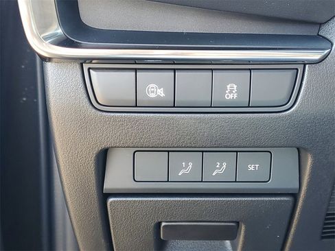 Used 2025 MAZDA MAZDA3 s image 17