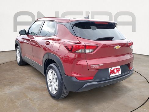 Used 2023 Chevrolet TrailBlazer LS image 12