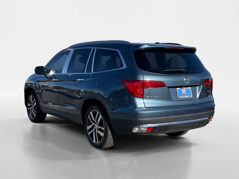Used 2017 Honda Pilot Touring image 3