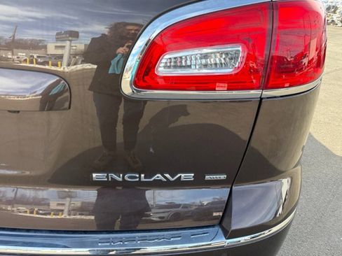 Used 2017 Buick Enclave Leather AWD/4WD image 25