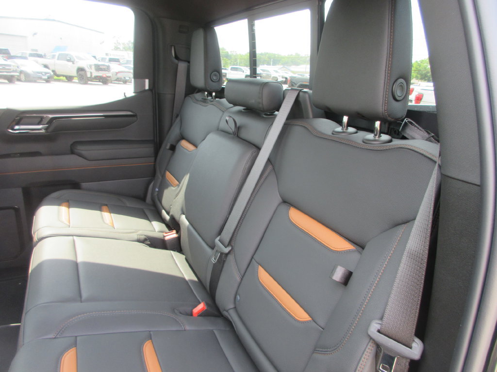 New 2026 GMC Sierra 1500 AT4 w/ AT4 Premium Package AWD/4WD image 13