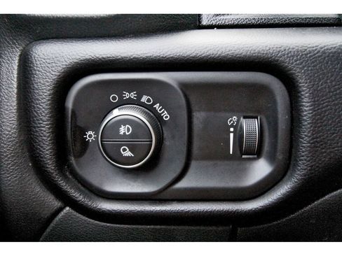 Used 2024 RAM 2500 Big Horn AWD/4WD image 18
