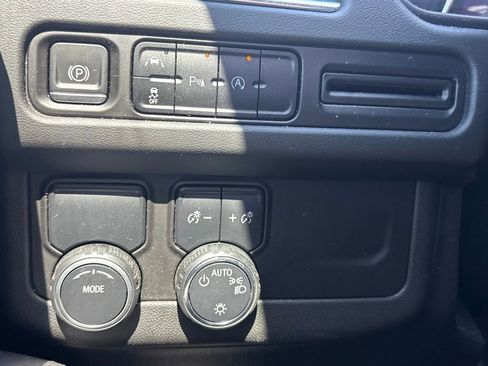 Used 2023 Chevrolet Tahoe LS RWD image 25
