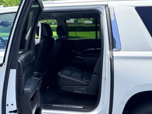 Used 2017 Chevrolet Suburban Premier RWD image 18