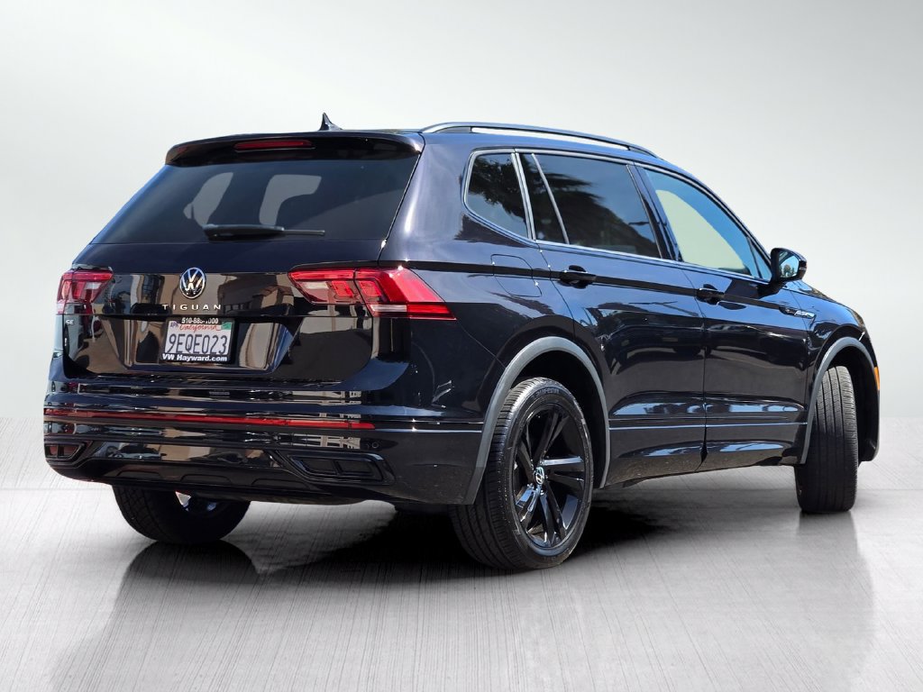 Used 2023 Volkswagen Tiguan SE R-Line FWD image 5