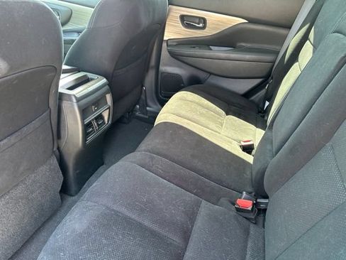 Used 2017 Nissan Murano SV w/ Premium Plus Package FWD image 12