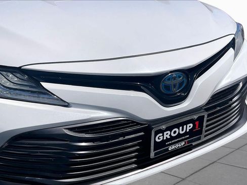 Used 2018 Toyota Camry XLE FWD image 29