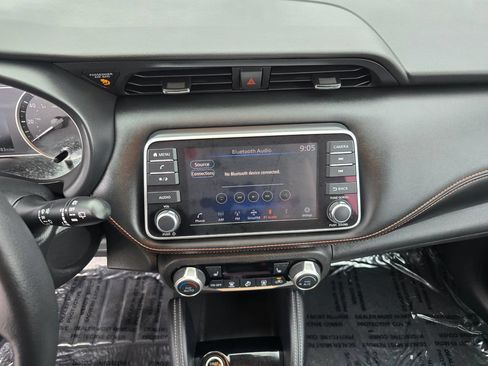 Used 2020 Nissan Kicks SR w/ SR Premium Package FWD image 18