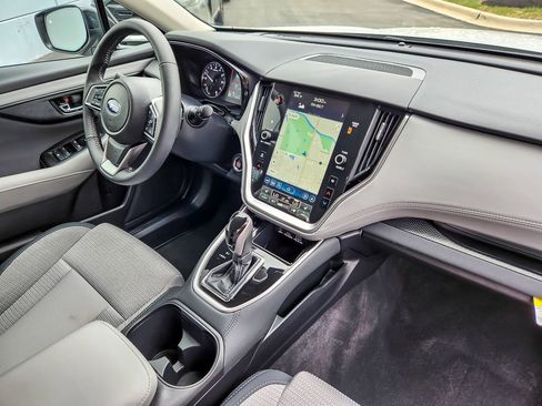 Certified 2025 Subaru Outback Premium w/ Popular Package #1A image 23