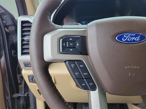 Used 2019 Ford F150 Lariat w/ Equipment Group 502A Luxury image 12