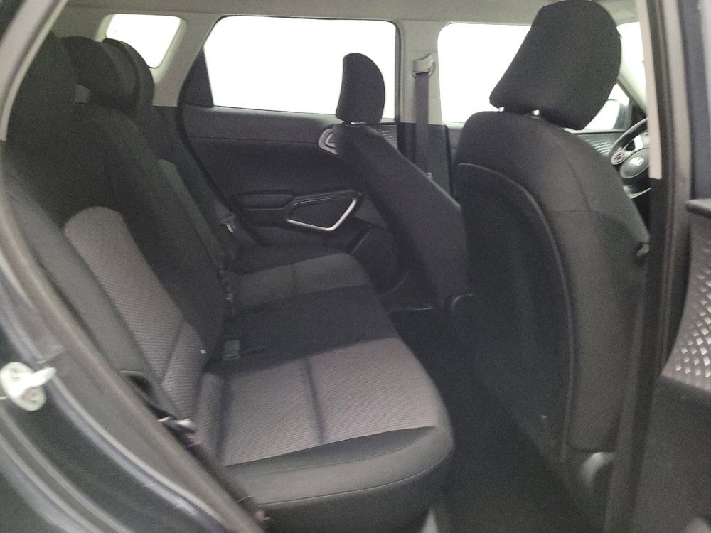 Used 2020 Kia Soul LX FWD image 19