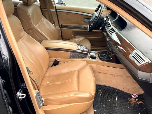 Used 2007 BMW 750i 4dr Sdn 750i image 16