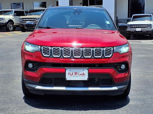 Used 2025 Jeep Compass Limited AWD/4WD image 2