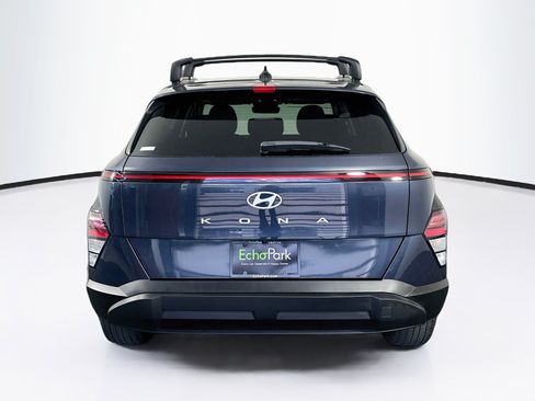 Used 2024 Hyundai Kona SEL w/ Convenience Package FWD image 7