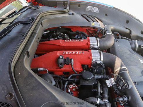 Used 2015 Ferrari California T RWD image 28