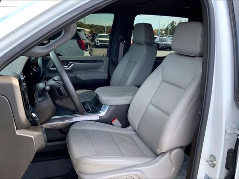 Used 2025 Chevrolet Silverado 2500 LTZ w/ LTZ Premium Package image 8