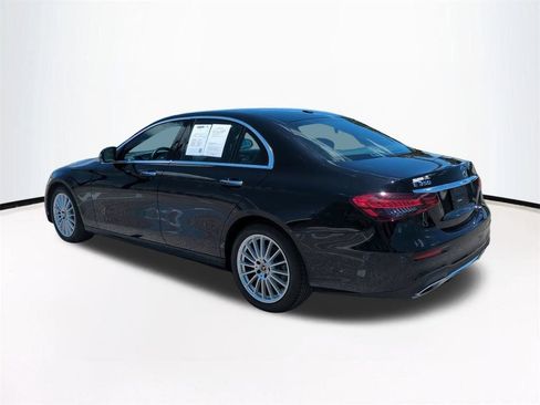Used 2022 Mercedes-Benz E 350 Sedan image 7