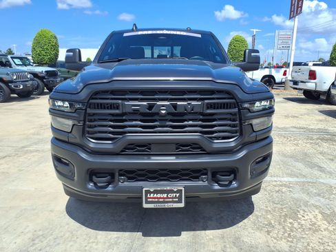 Used 2025 RAM 2500 Tradesman AWD/4WD image 5