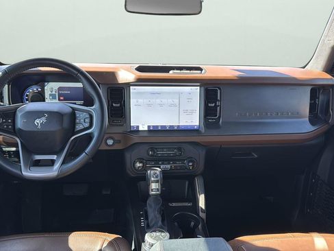Used 2024 Ford Bronco Outer Banks image 22