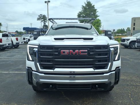 New 2026 GMC Sierra 2500 Pro w/ Convenience Package RWD image 2