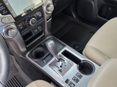 Used 2021 Toyota 4Runner SR5 Premium image 15