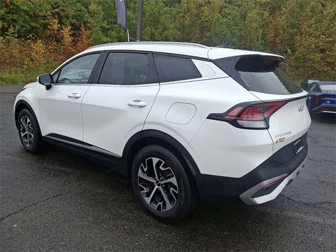 Certified 2023 Kia Sportage EX image 4