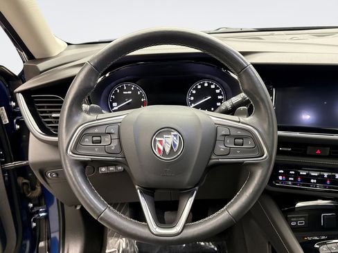 Used 2022 Buick Envision Avenir w/ Technology Package II image 12