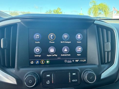 Used 2024 GMC Terrain SLT w/ Tech Package AWD/4WD image 12