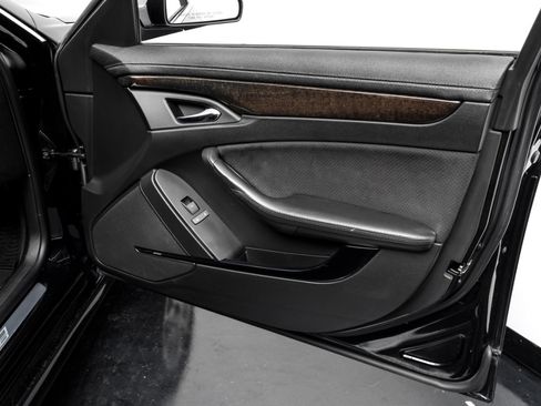 Used 2011 Cadillac CTS V image 51