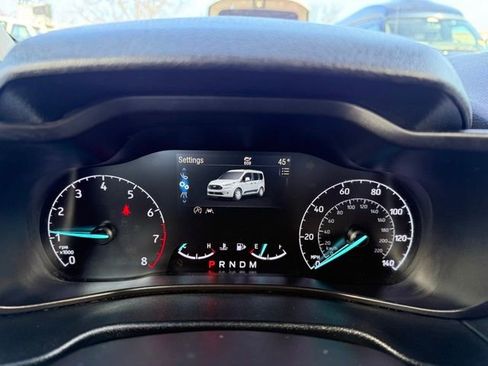 Used 2020 Ford Transit Connect XLT image 13