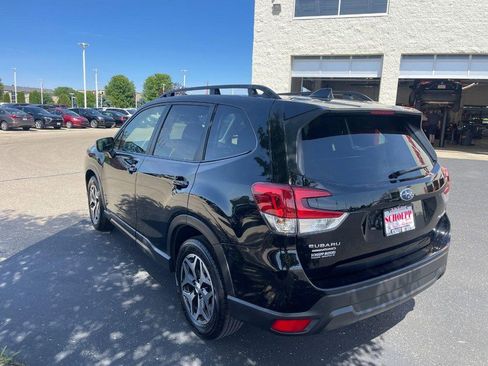 Used 2023 Subaru Forester Premium AWD/4WD image 4