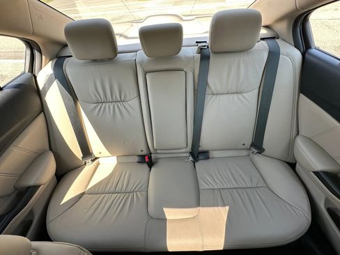 Used 2015 Honda Civic EX-L image 17