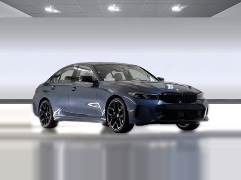 New 2026 BMW 330i Sedan w/ M Sport Package RWD image 6