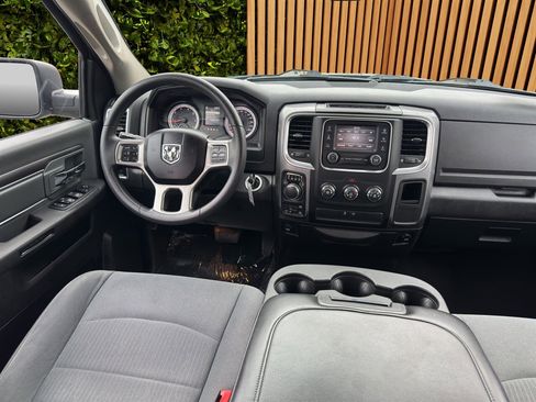 Used 2021 RAM 1500 Classic SLT image 6