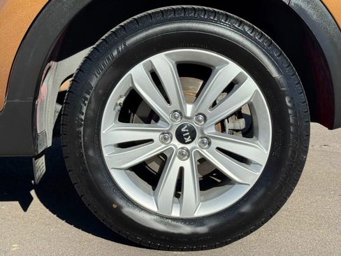 Used 2017 Kia Sportage LX image 25