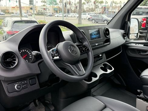 Used 2024 Mercedes-Benz Sprinter 144 Cargo w/ Parking Package image 20