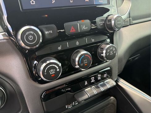 Used 2025 RAM 1500 Big Horn RWD image 18