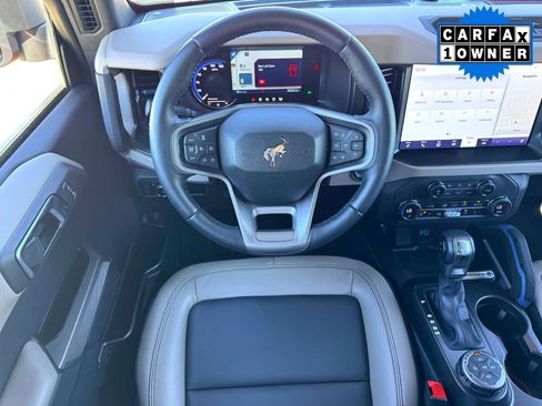 Used 2023 Ford Bronco Wildtrak image 21