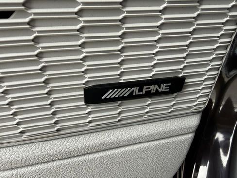 Used 2023 Jeep Grand Cherokee L Overland w/ Advanced Protech Group III image 14