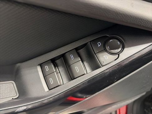 New 2026 Chevrolet Equinox LT w/ Convenience Package II image 8