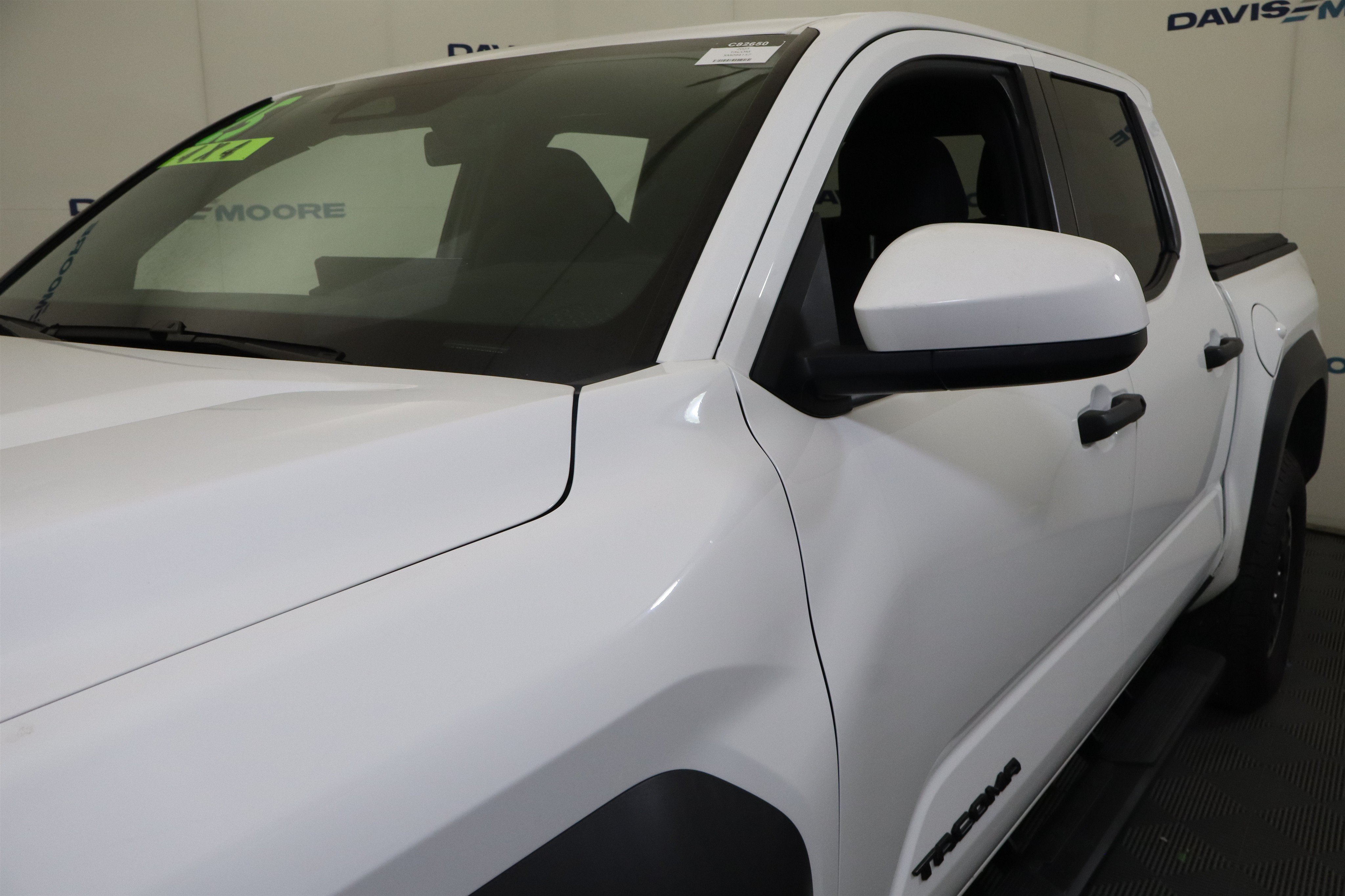 Used 2025 Toyota Tacoma TRD Off-Road AWD/4WD image 13