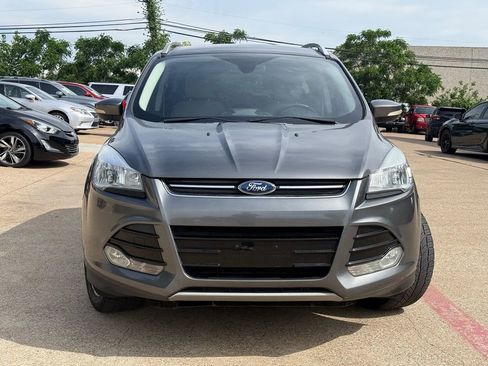 Used 2014 Ford Escape Titanium image 2