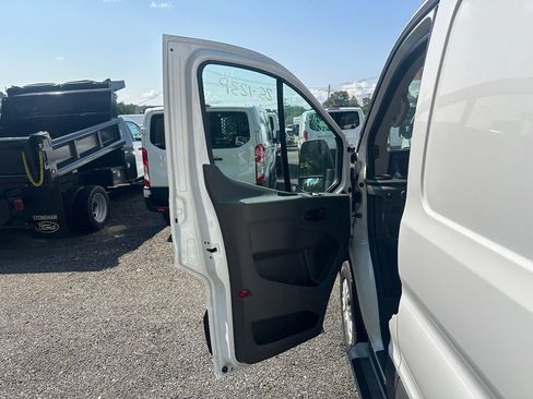 Used 2025 Ford Transit 250 Low Roof w/ Exterior Upgrade Package RWD image 14