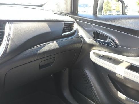 Used 2021 Buick Encore Preferred w/ Safety Package II AWD/4WD image 8
