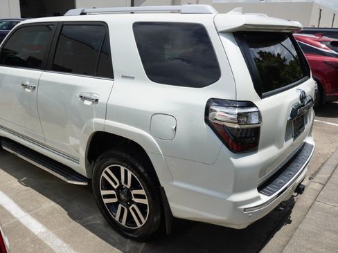 Used 2021 Toyota 4Runner Limited RWD image 7