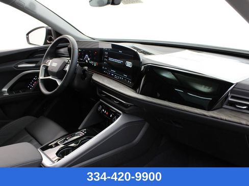 New 2025 Audi Q5 Premium Plus image 24