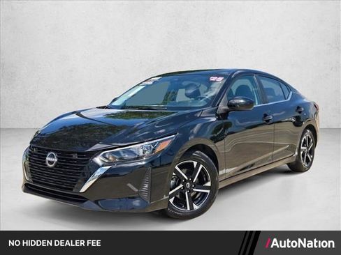 Used 2025 Nissan Sentra SV FWD image 1